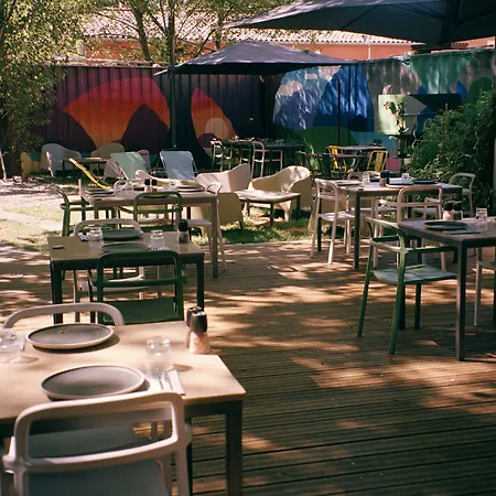 L'hotel Du Garage Des Cevennes