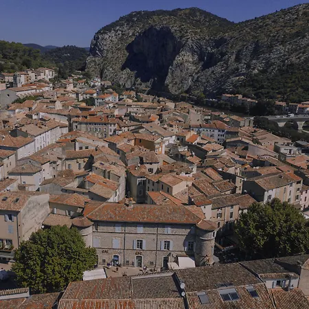 Отель L'hotel Du Garage Des Cevennes 3*